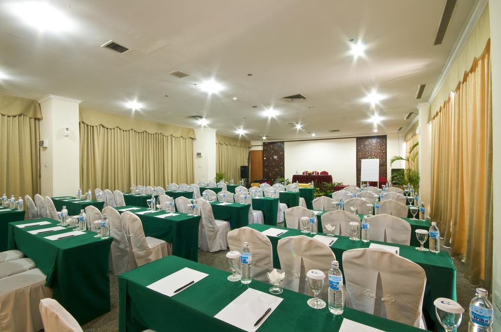 Golden View Hotel Nagoja Zewnętrze zdjęcie